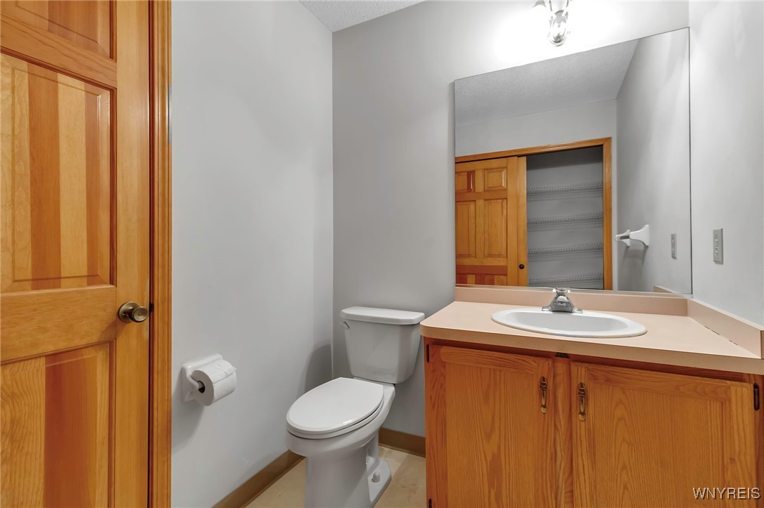 6 Old Mill Circle Elma, NY 14059 - Photo 16 of 40 1st floor half bath