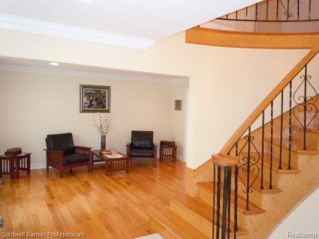 650 Plum Ridge Drive Rochester, MI 48309 - Photo 6 of 25 Grand Entry View 2.JPG