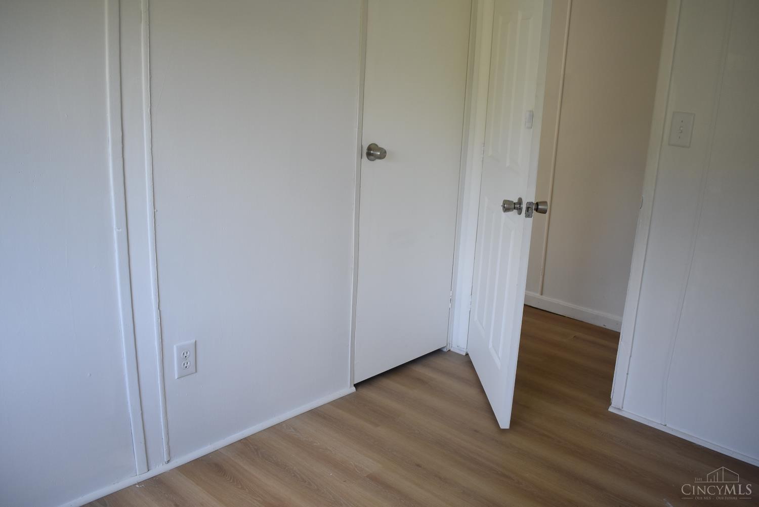 1721 May Hill Road Peebles, OH 45660 - Photo 20 of 27 Laminate flooring bedroom two