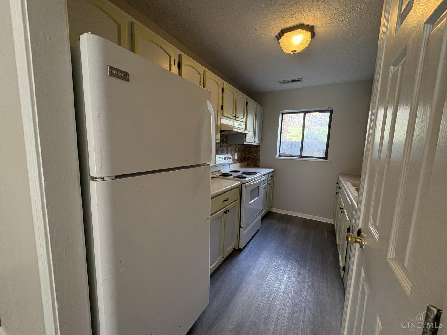 3503 West Fork Road, Unit 7 Cincinnati, OH 45211 - Photo 4 of 10