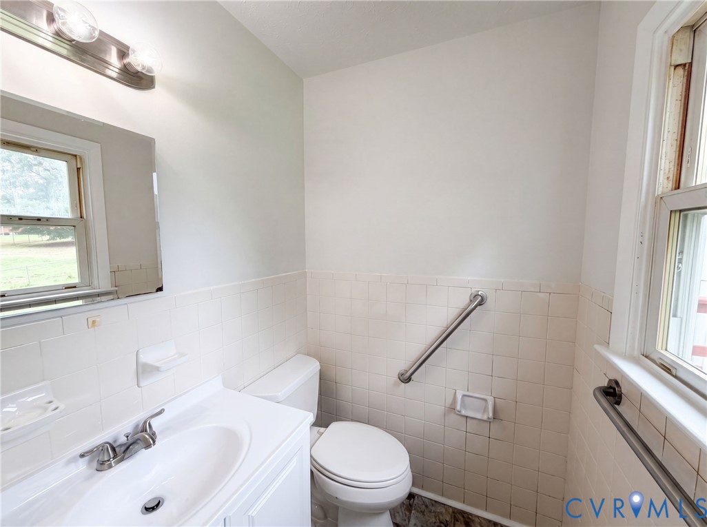 7397 Shady Grove Road Mechanicsville, VA 23111 - Photo 14 of 16