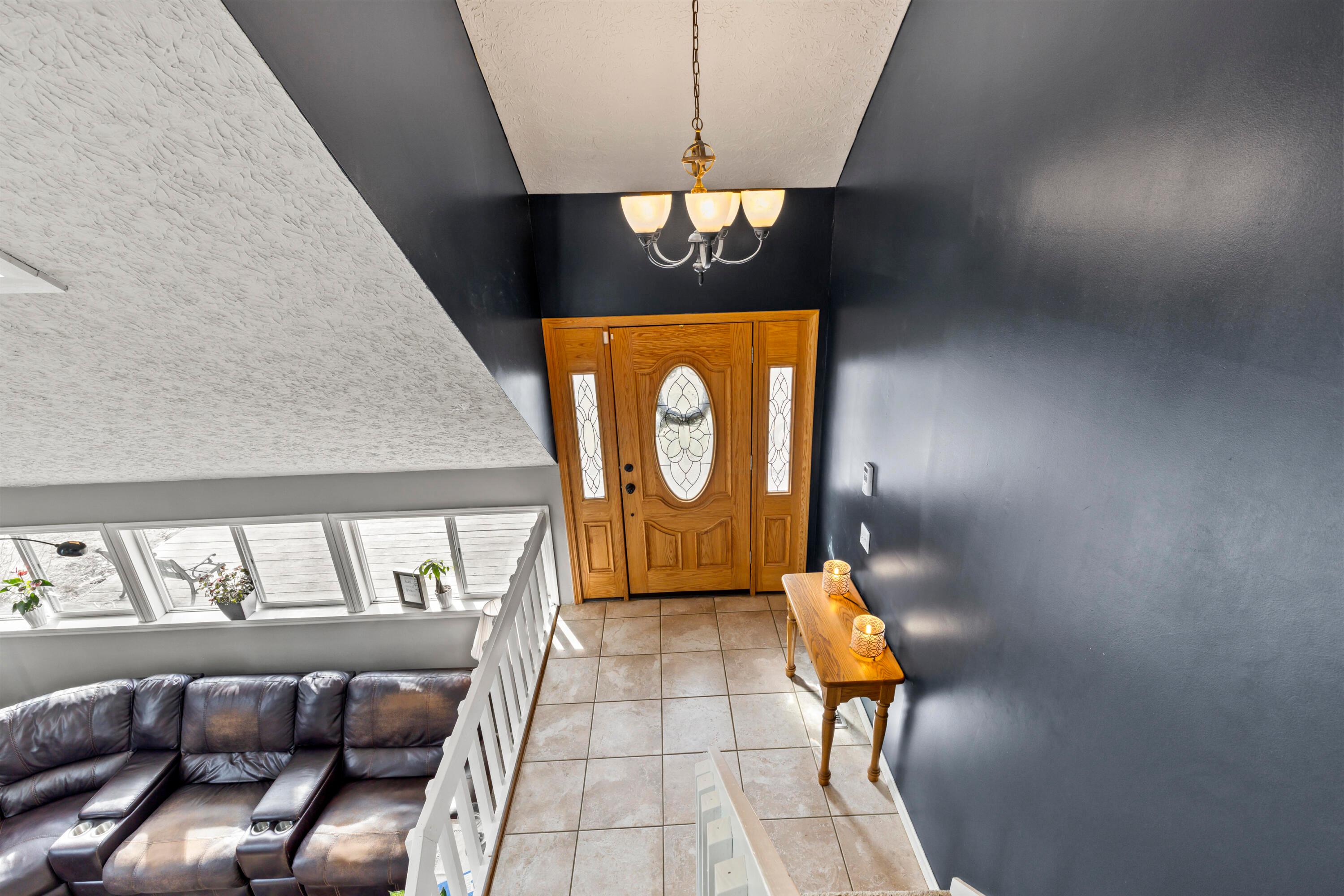 2136 Hoss Road Utica, OH 43080 - Photo 12 of 51 Entry