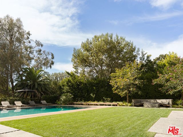 $21,900,000 | 1480 Capri Drive, Pacific Palisades, CA 90272