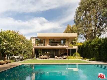 $21,900,000 | 1480 Capri Drive, Pacific Palisades, CA 90272