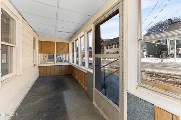 $234,000 | 115 North Washington Street, Athens, NY 12015
