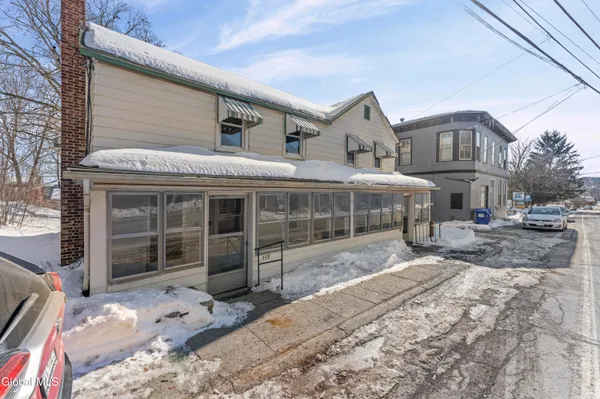 $234,000 | 115 North Washington Street, Athens, NY 12015