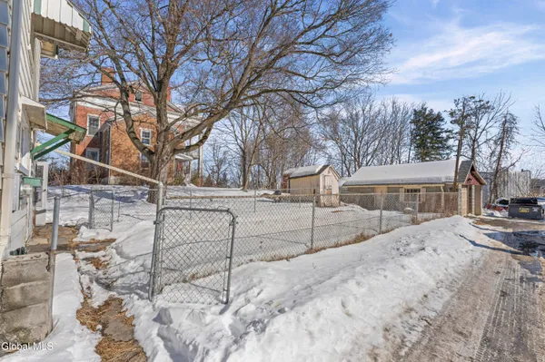 $234,000 | 115 North Washington Street, Athens, NY 12015