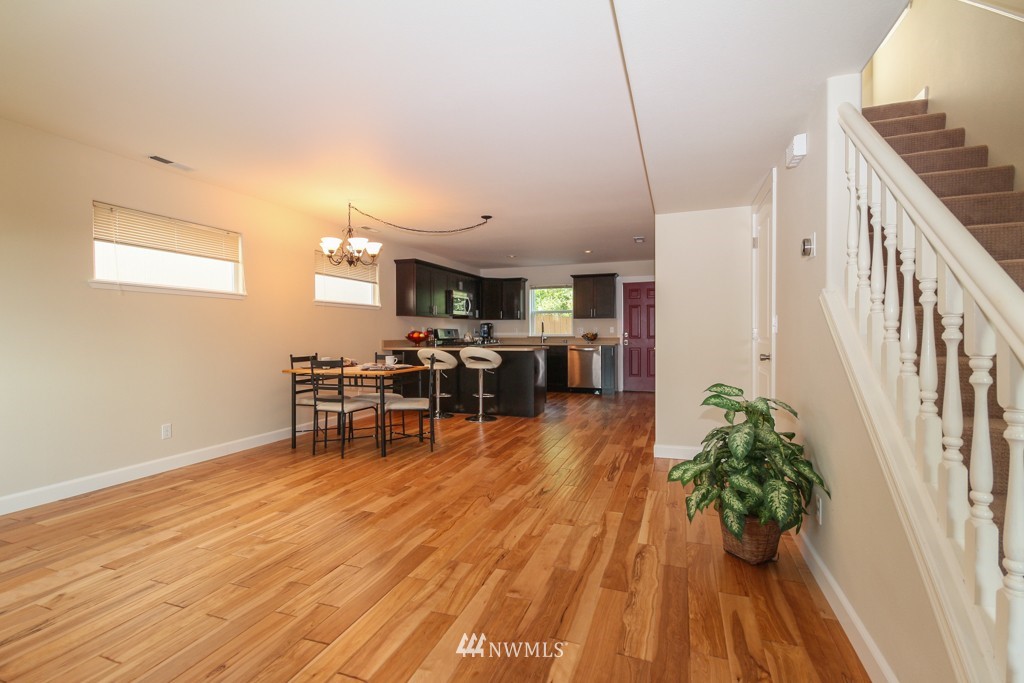 3968 Broadmoor Loop Bremerton, WA 98310 - Photo 6 of 22