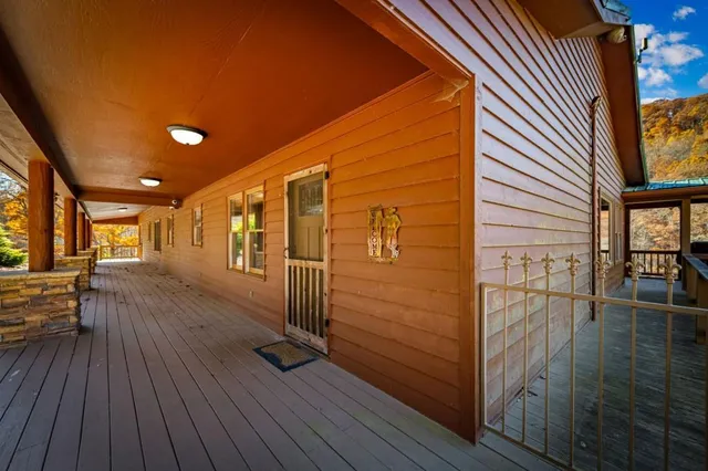 $820,000 | 908 Cashes Valley Road, Cherry Log, GA 30522