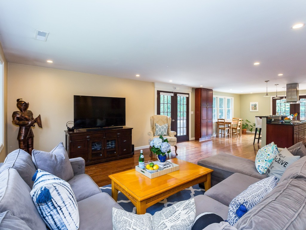7 Flynn Road Peabody, MA 01960 - Photo 8 of 30 Gallery Image 8