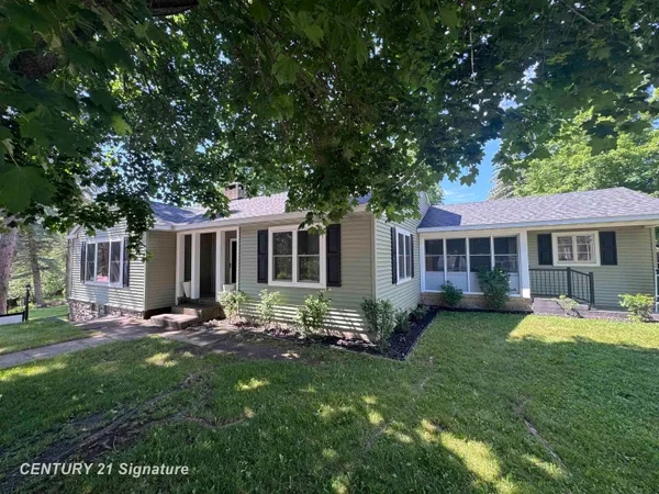 $206,000 | 200 South 5th Street, Roscommon, MI 48653