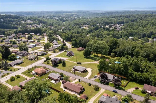 $274,900 | 2122 Elizabeth Court, Export, PA 15632