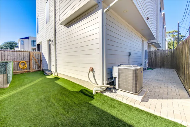 $4,000 | 820 Wakefield Drive, Unit A, Houston, TX 77018