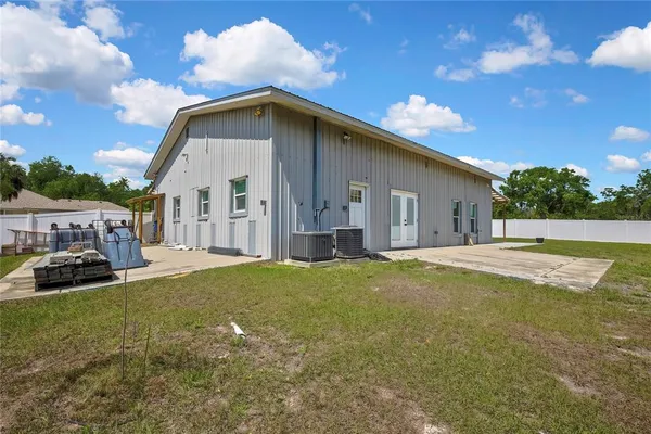 $1,700 | 18405 North 30th Street, Lutz, FL 33559