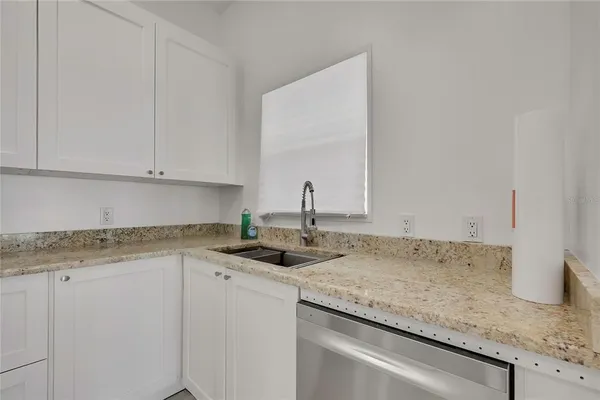 $1,700 | 18405 North 30th Street, Lutz, FL 33559