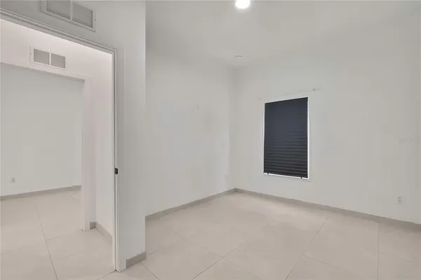 $1,700 | 18405 North 30th Street, Lutz, FL 33559