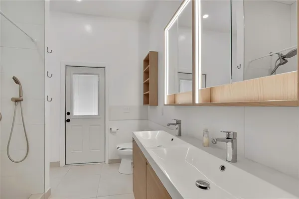 $1,700 | 18405 North 30th Street, Lutz, FL 33559