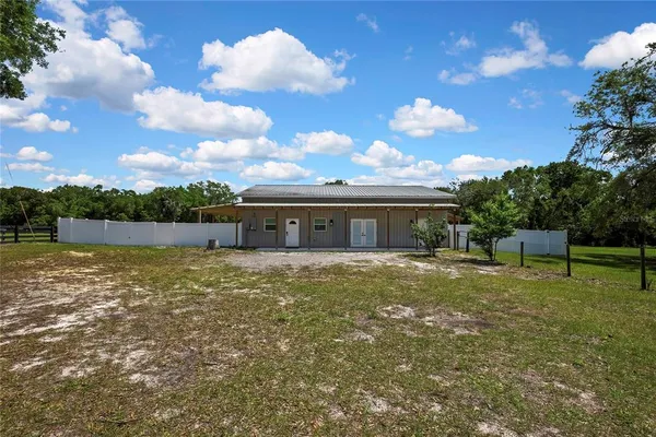 $1,700 | 18405 North 30th Street, Lutz, FL 33559