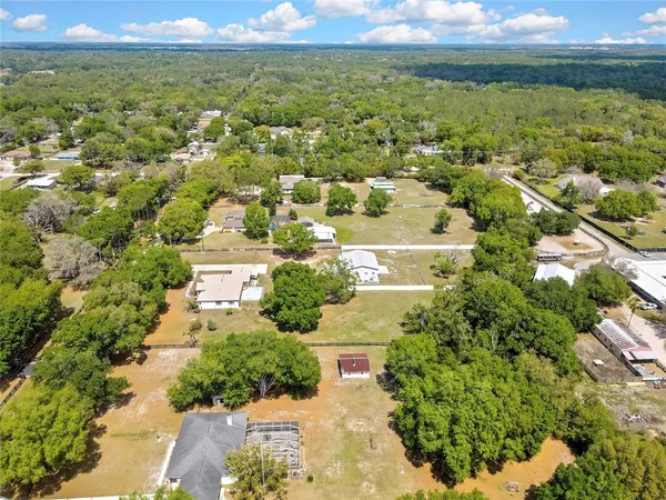 $1,700 | 18405 North 30th Street, Lutz, FL 33559