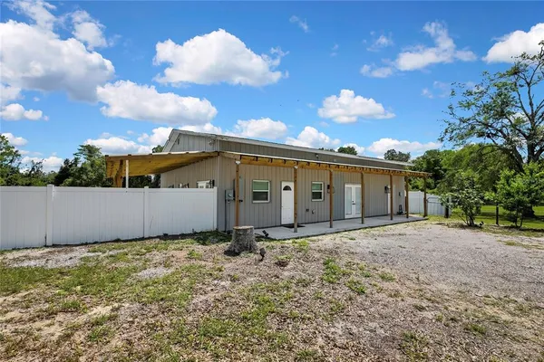 $1,700 | 18405 North 30th Street, Lutz, FL 33559