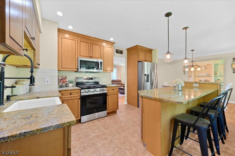 1087 Buxton Road Bridgewater, NJ 08807 - Photo 13 of 32 Gallery Image 13