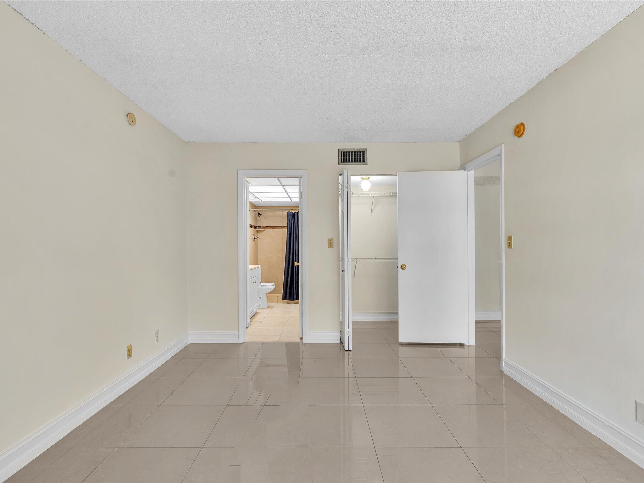470 Northwest 20th Street Boca Raton, FL 33431 - Photo 22 of 50 Primary Suite