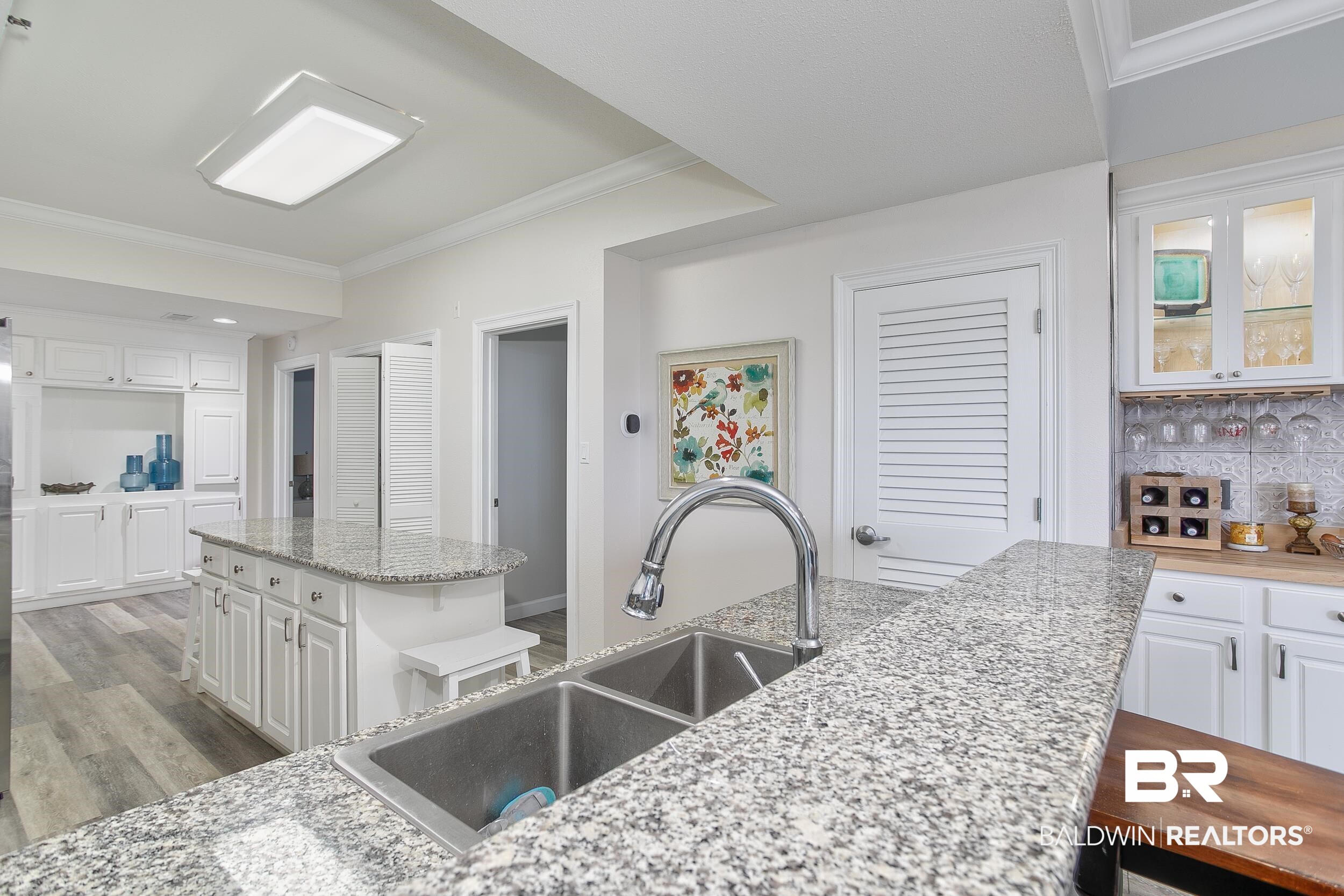 27282 Canal Road, Unit 101 Orange Beach, AL 36561 - Photo 13 of 49 Kitchen