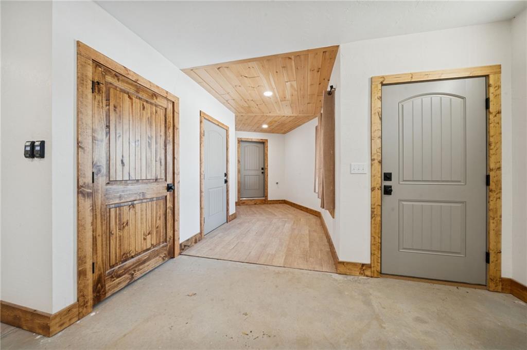 223 Deer Fern Drive Somerset, PA 15501 - Photo 28 of 37 an empty room with windows