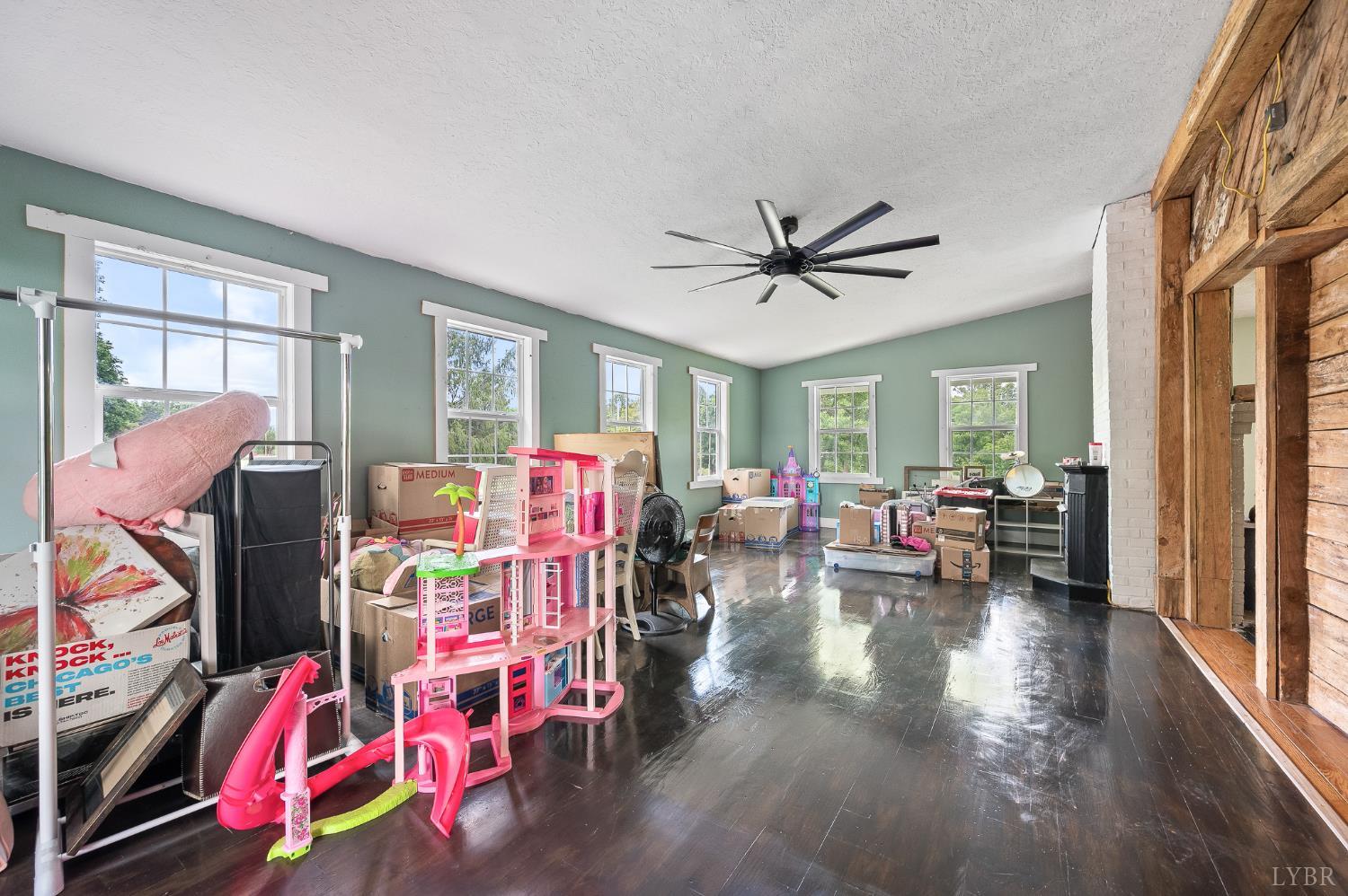 1560 Quarles Road Thaxton, VA 24174 - Photo 17 of 45