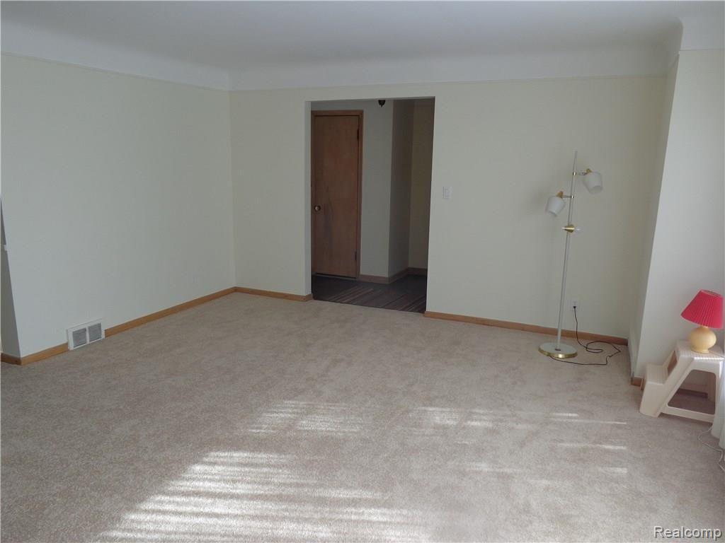 15550 Meadowbrook Road Redford, MI 48239 - Photo 5 of 36 Living Room View #3