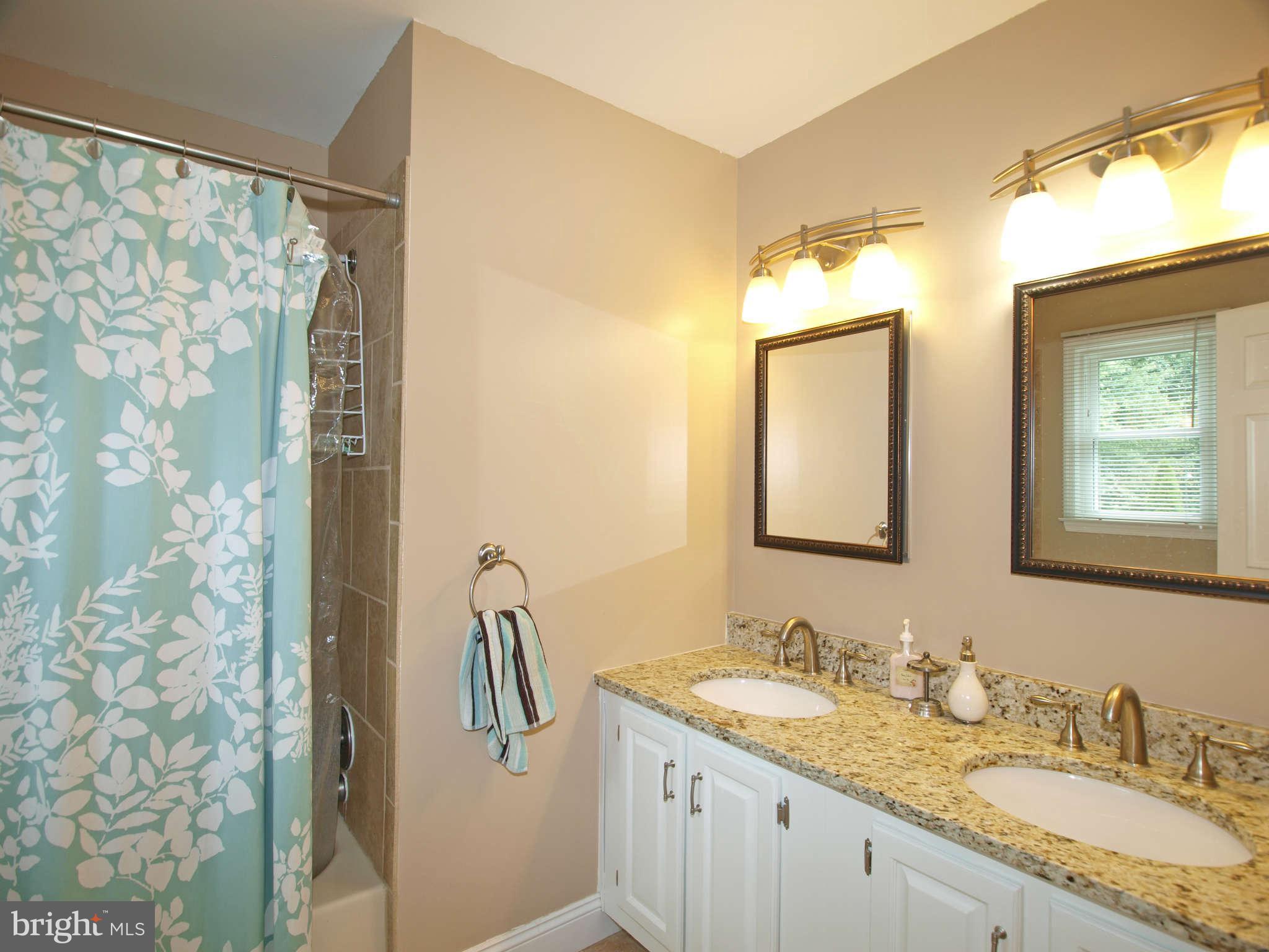 516 Cosgrave Way Silver Spring, MD 20902 - Photo 15 of 27 Bath Master
