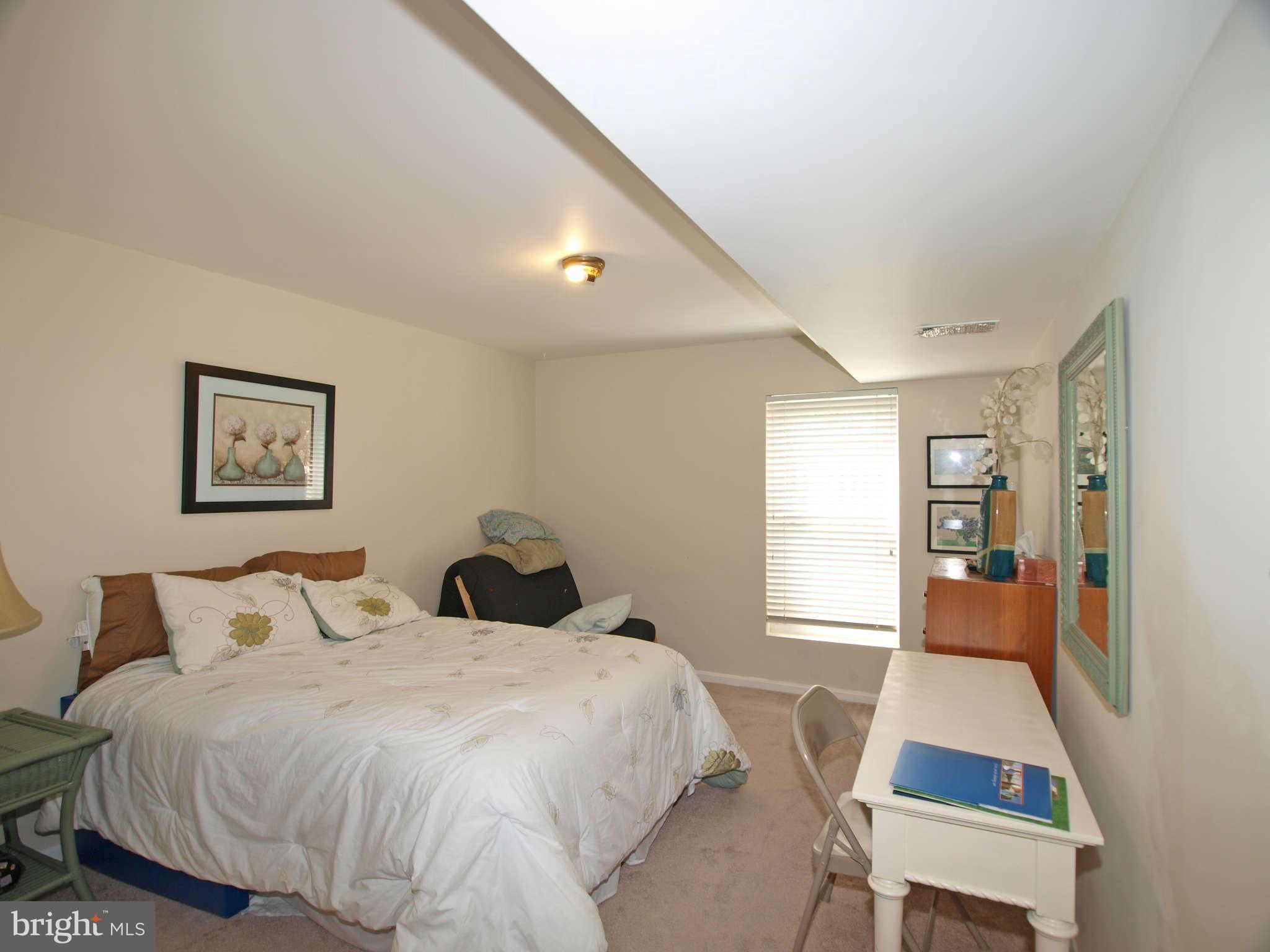 516 Cosgrave Way Silver Spring, MD 20902 - Photo 19 of 27 Bedroom 4