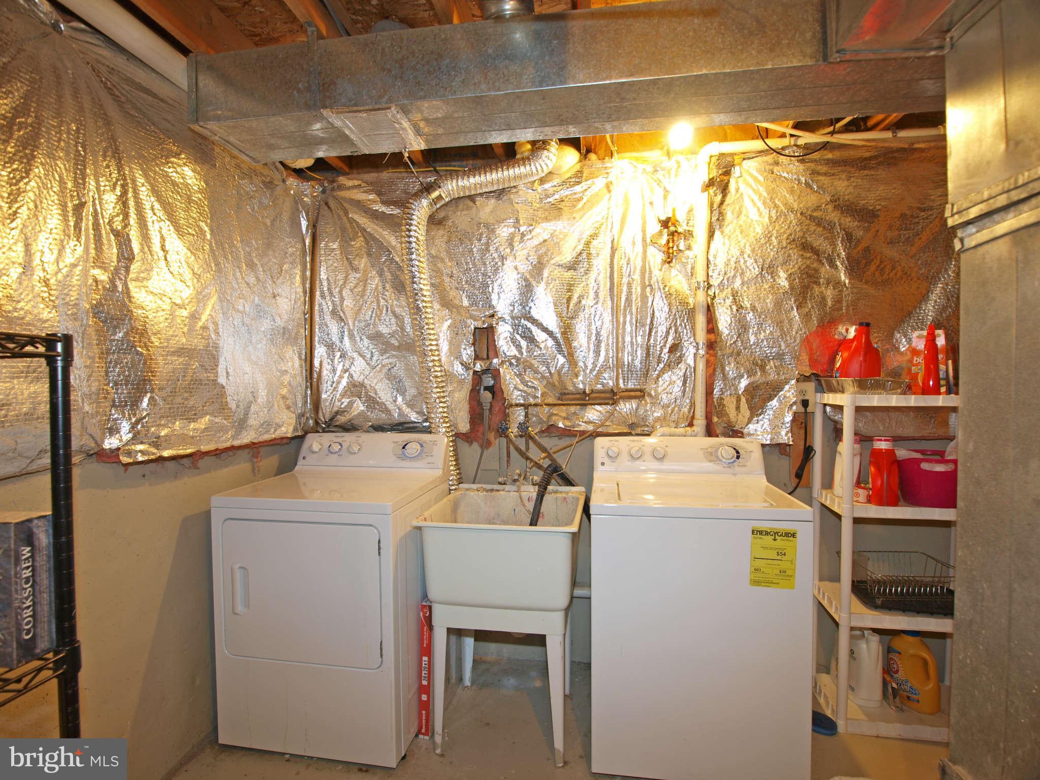 516 Cosgrave Way Silver Spring, MD 20902 - Photo 23 of 27 Laundry