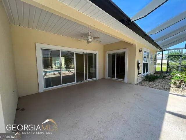 a view of a partially built entryway