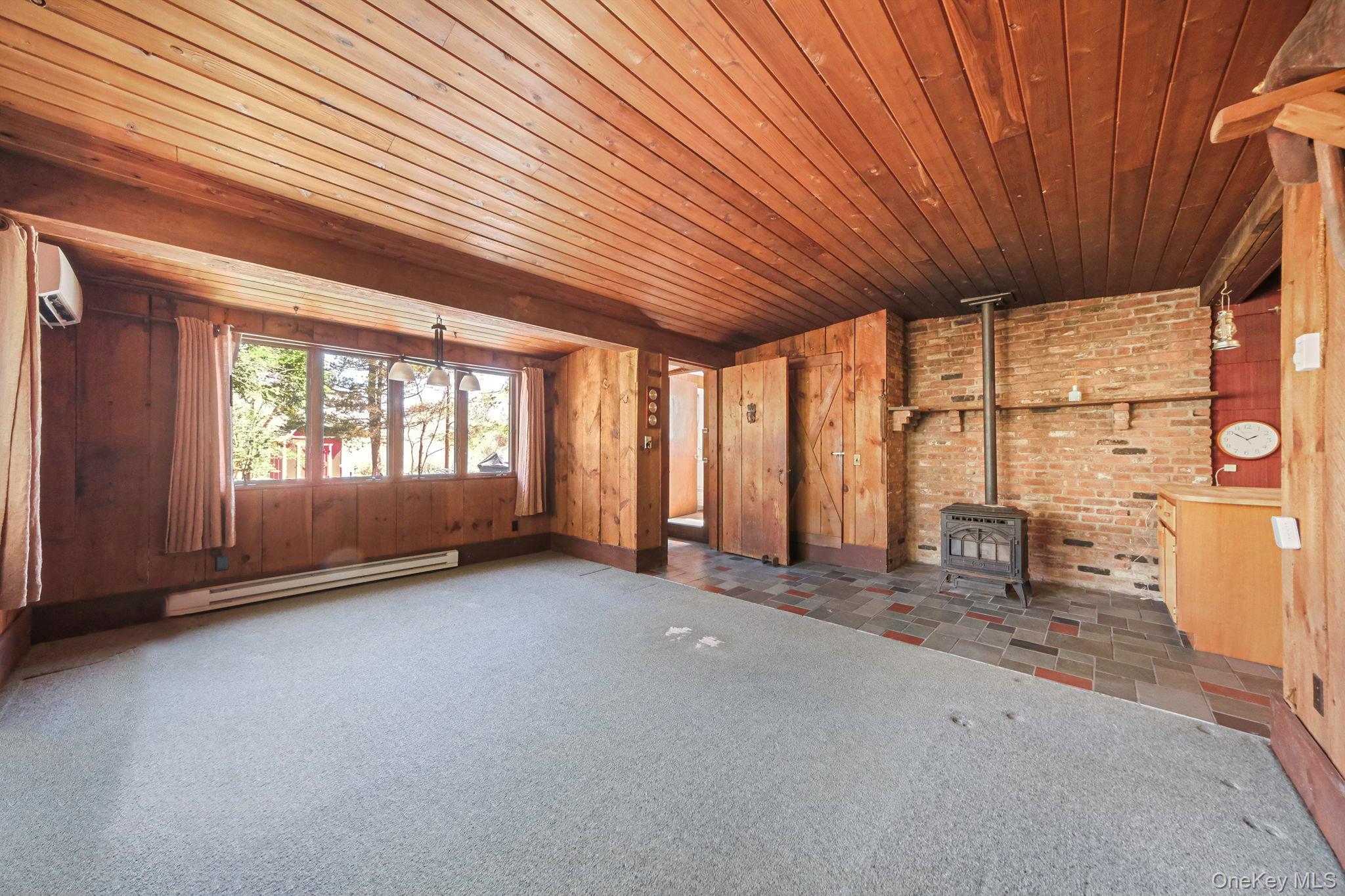 223 Connetquot Road Bayport, NY 11705 - Photo 26 of 28