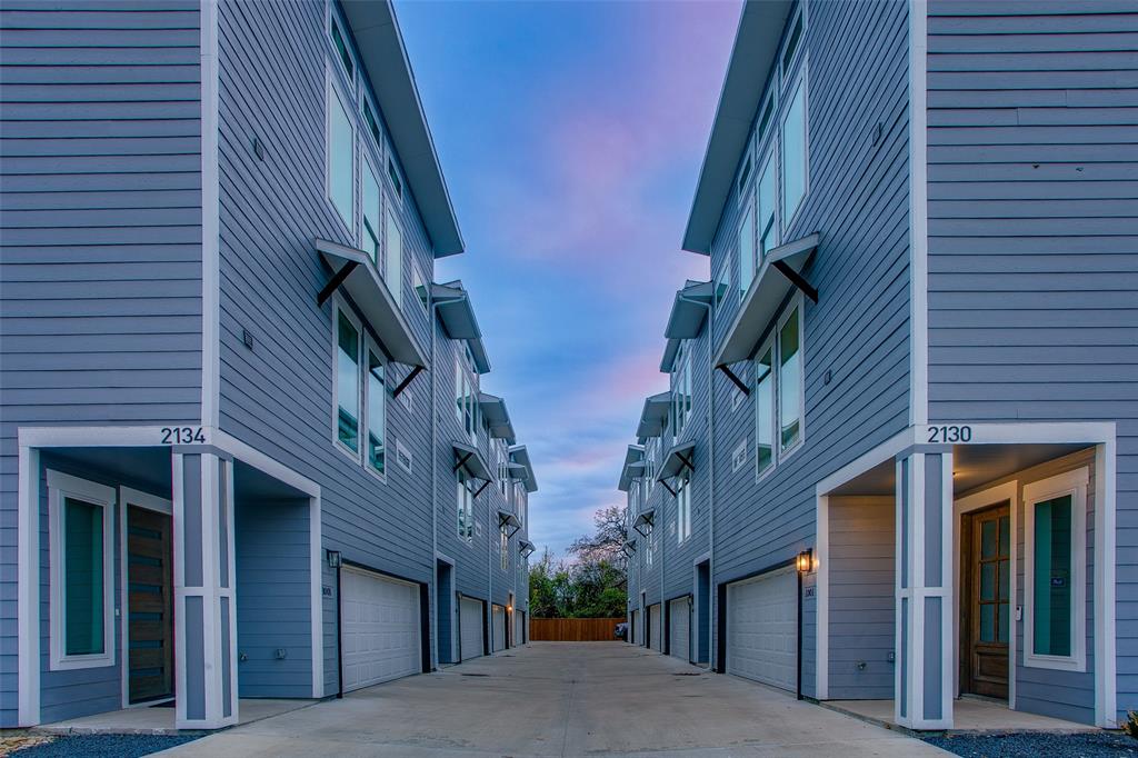 2130 Shea Road, Unit 1002 Dallas, TX 75235 - Photo 36 of 39 View of road