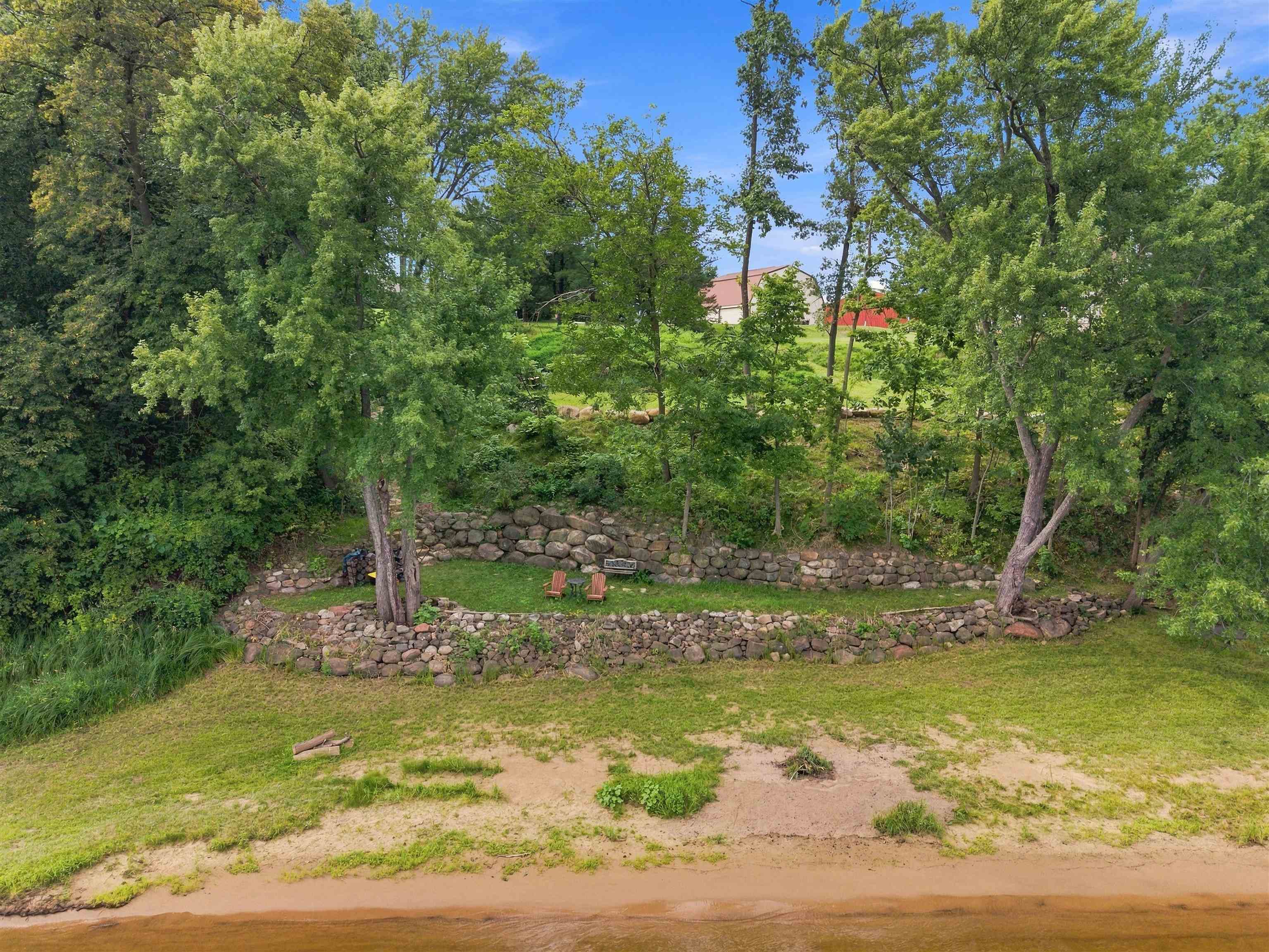 N4600 Allan Road Portage, WI 53901 - Photo 1 of 12 Gallery Image 1