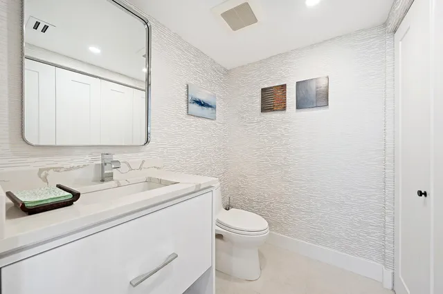 $1,750,000 | 4000 North Ocean Drive, Unit 2503, Singer Island, FL 33404