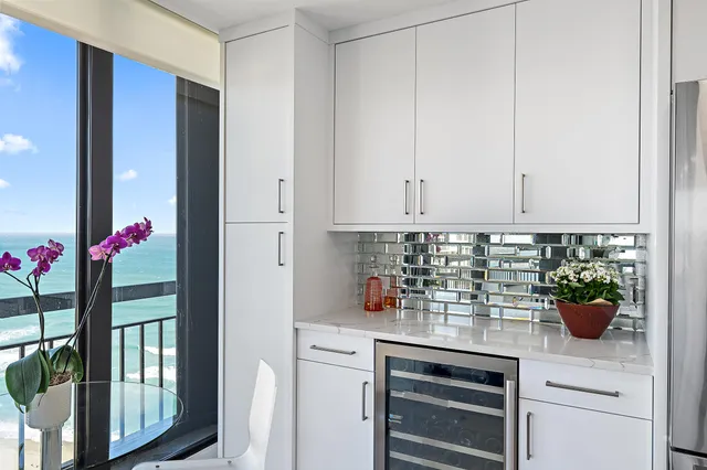 $1,750,000 | 4000 North Ocean Drive, Unit 2503, Singer Island, FL 33404