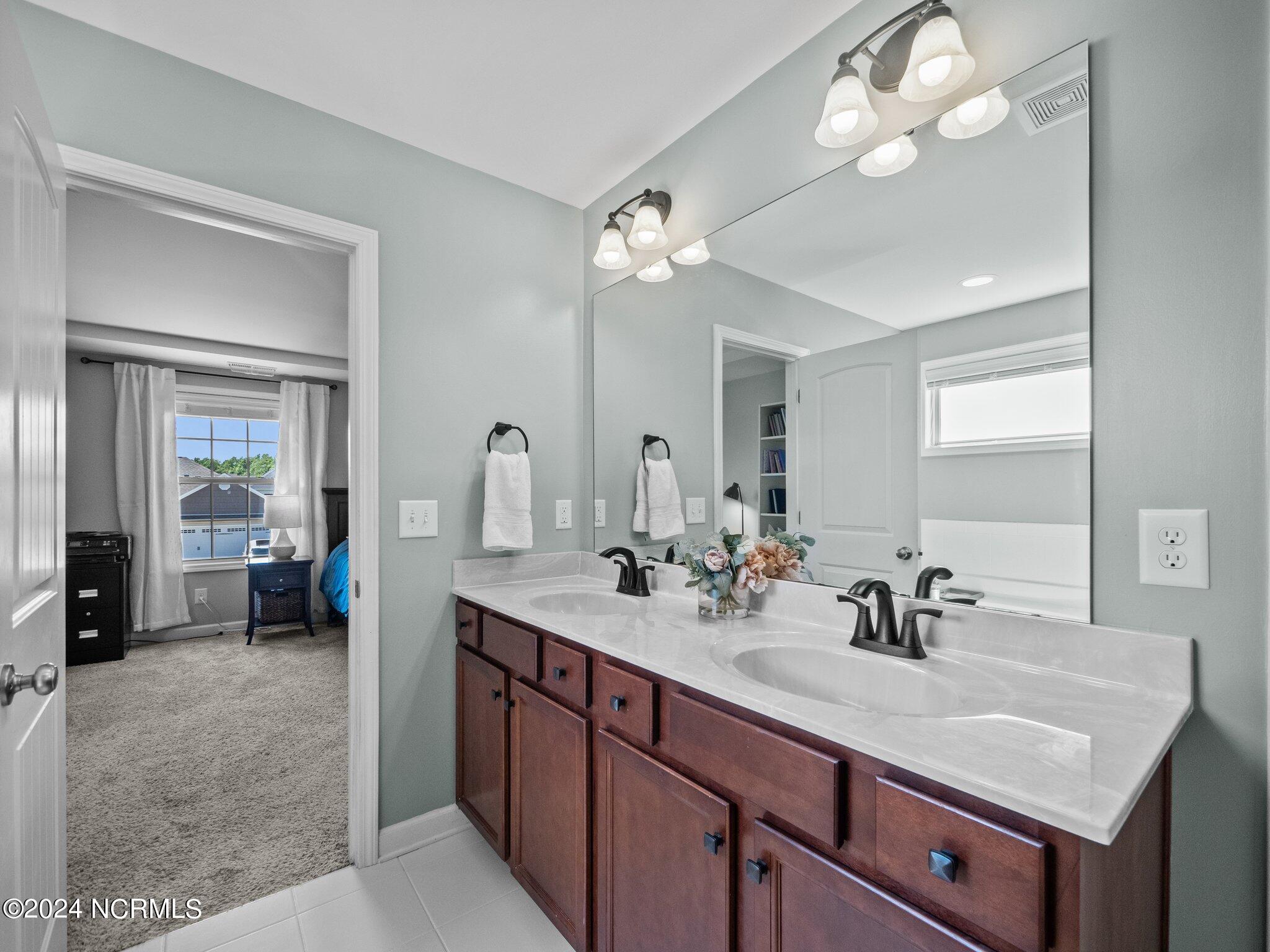 509 Romper Road Sneads Ferry, NC 28460 - Photo 19 of 42 Primary Bathroom - Bathroom # 1