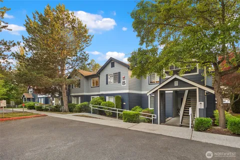 $315,000 | 10825 Southeast 200th Street, Unit B203, Kent, WA 98031