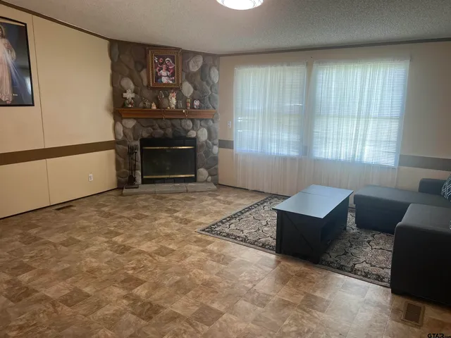 $225,000 | 12233 Cr 2128 Whitehouse Tx 75791, Whitehouse, TX 75791