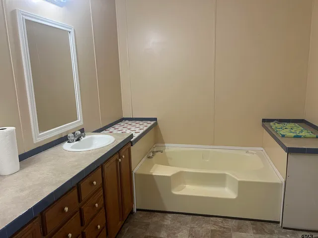 $225,000 | 12233 Cr 2128 Whitehouse Tx 75791, Whitehouse, TX 75791