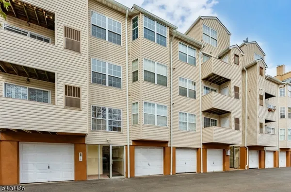 $350,000 | 1342 North Avenue, Unit D4, Elizabeth, NJ 07208