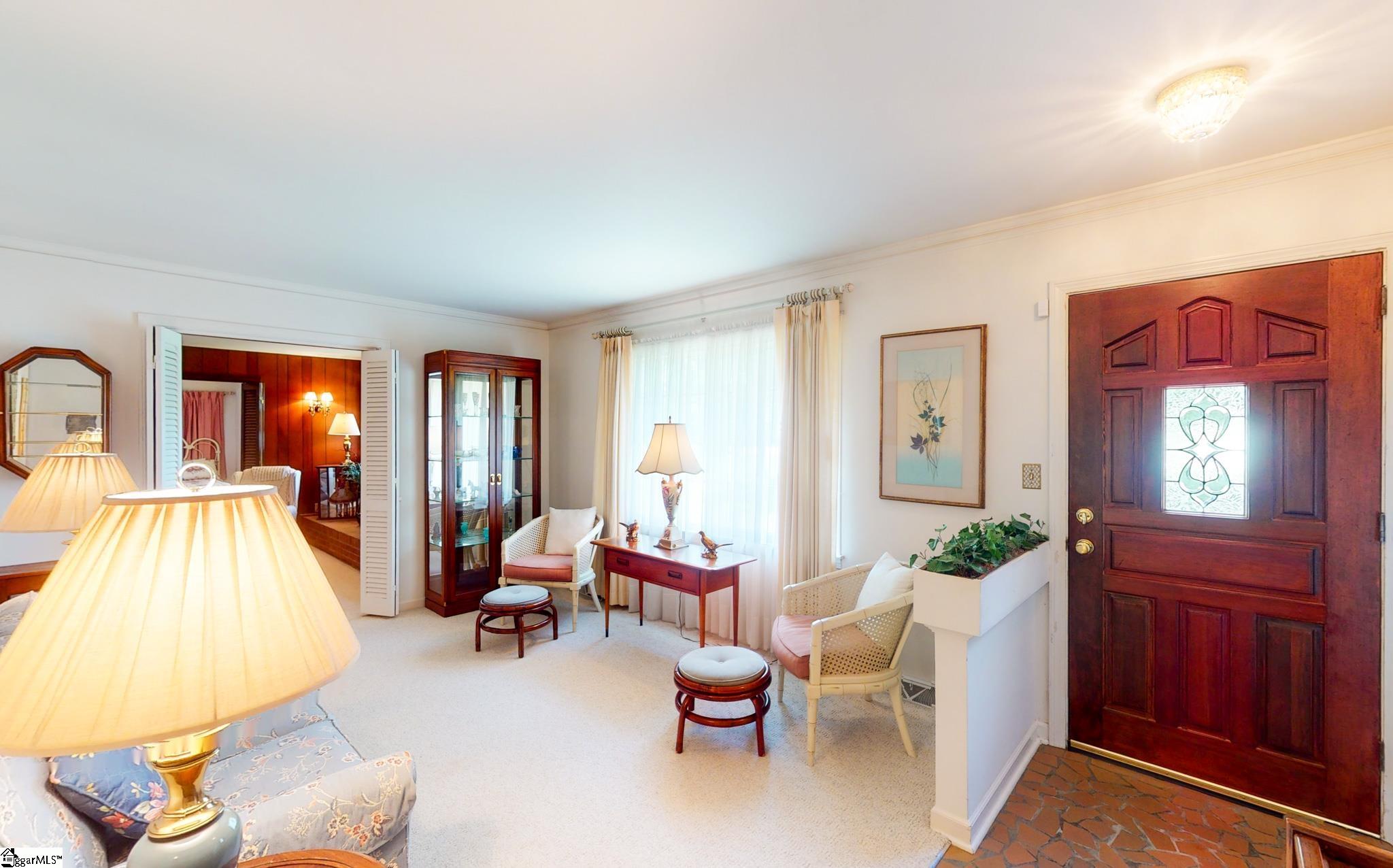 130 Buckingham Road Greenville, SC 29607 - Photo 4 of 32
