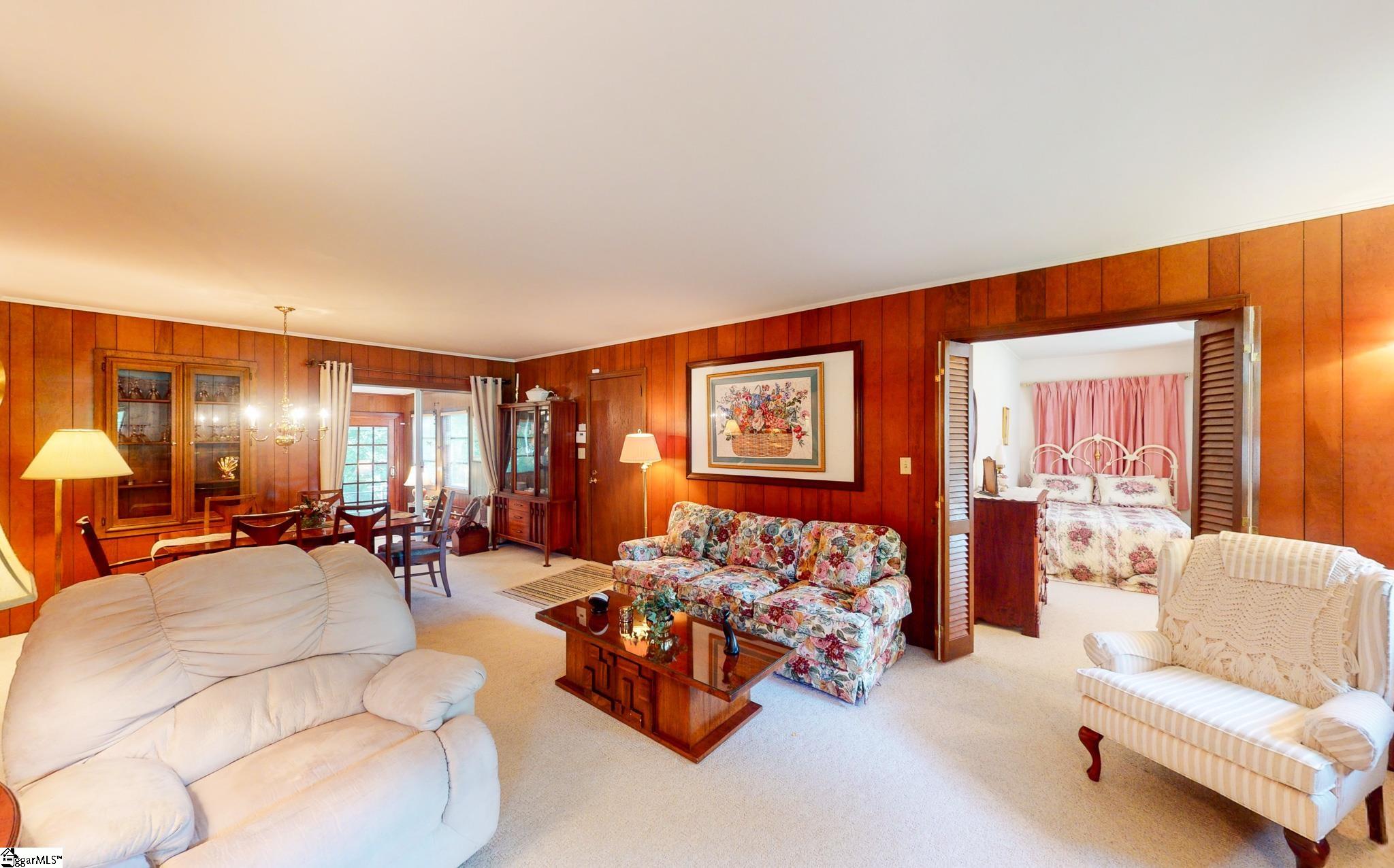 130 Buckingham Road Greenville, SC 29607 - Photo 8 of 32