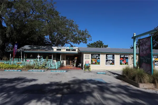 $695,000 | 272 Orange Street, Unit AB, Palm Harbor, FL 34683