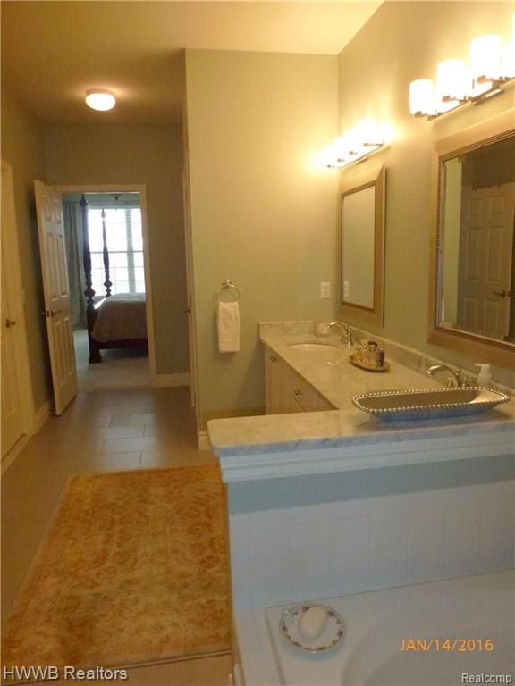 3709 Windingbrook Circle, Unit 85 Rochester Hills, MI 48309 - Photo 22 of 39