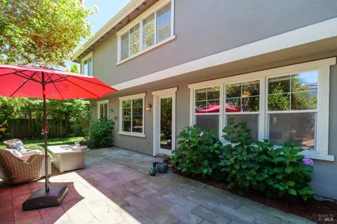 $1,290,000 | 68 Pinheiro Circle, Novato, CA 94945