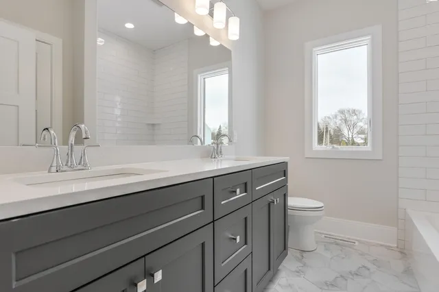 $859,900 | 12984 Spirea Avenue, St. John, IN 46373